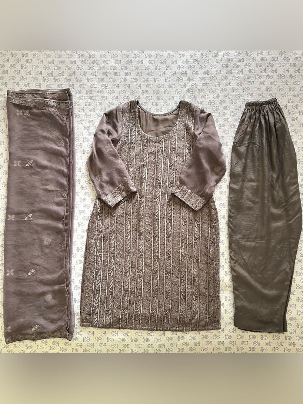 Shiny Sequin Embellished Shalwar Kameez - Picture 5 of 13